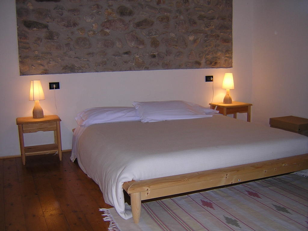 Agriturismo Trebisonda Country Resort Monzambano Kamer foto
